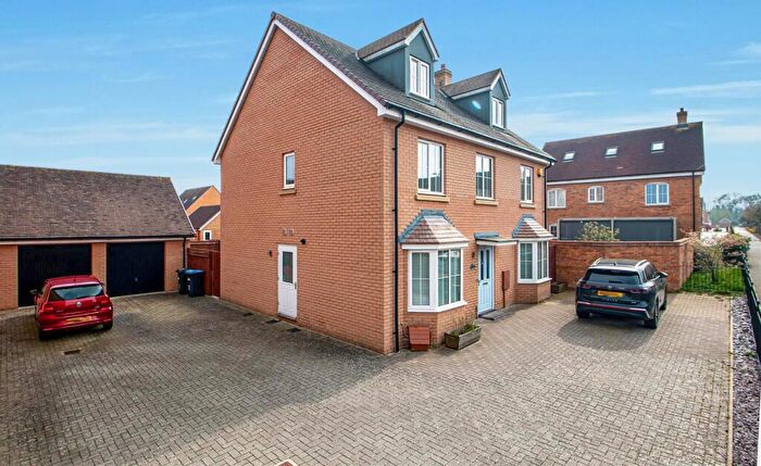 5 Bedroom Detached House To Rent In Cardiff Way, Kingsmead, Milton Keynes, MK4