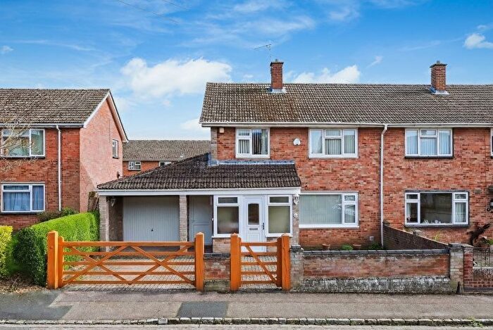 3 Bedroom Semi Detached House For Sale In Alice Smith Square, Oxford, OX4