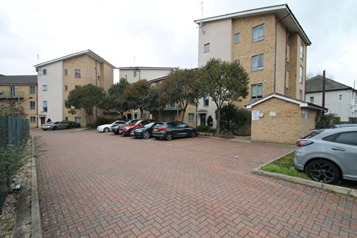 2 Bedroom Flat For Sale In Wicks Place, Chelmsford, CM1