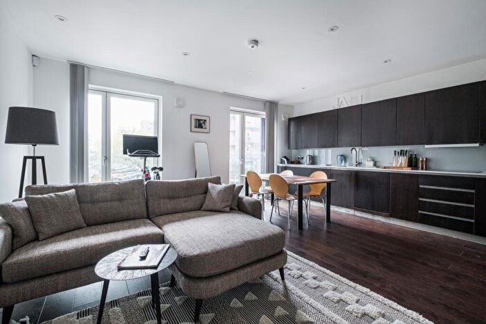 2 Bedroom Apartment To Rent In Baldwin Terrace London, N1