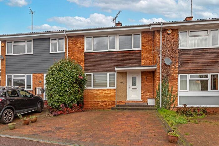 3 Bedroom Terraced House To Rent In Canham Close, Kimpton, Hitchin, SG4