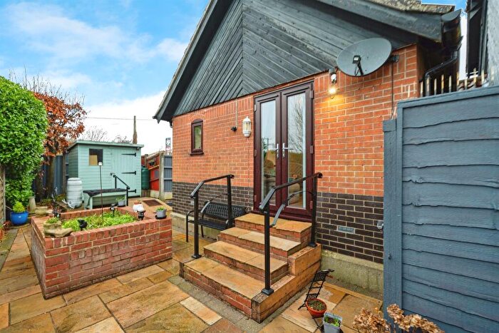 2 Bedroom Bungalow For Sale In Waveney Court, Diss, IP22