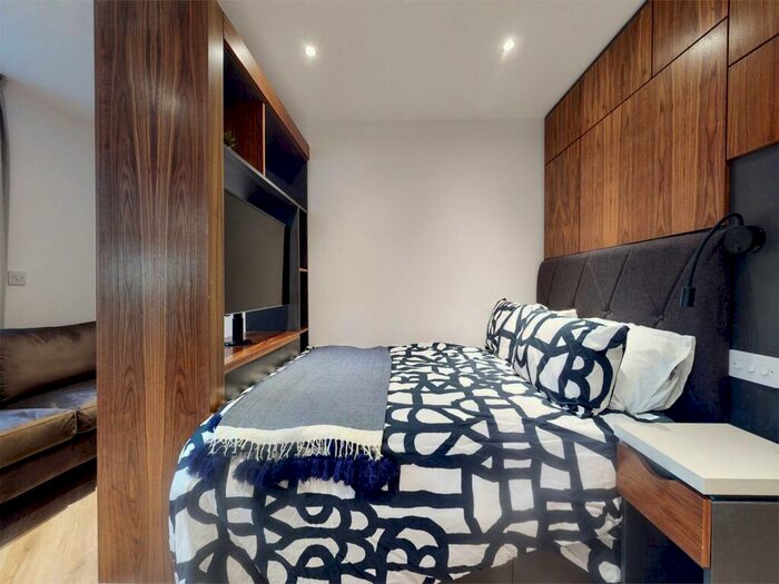 Studio To Rent In John Dalton Street, Manchester, Greater Manchester, M2