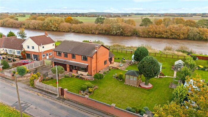 5 Bedroom Detached House For Sale In Gunthorpe, Doncaster, DN9