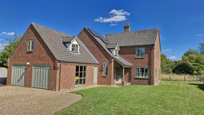 5 Bedroom Detached House To Rent In Henstead Road, Hethersett, NR9