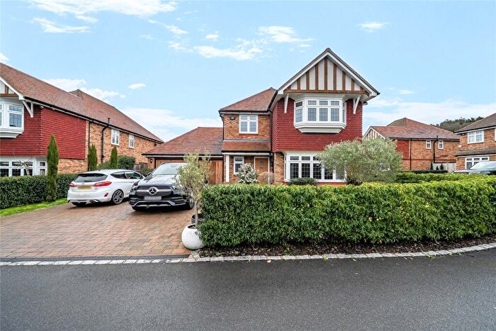 4 Bedroom Detached House For Sale In Hasell Park Place, Bromley, BR2