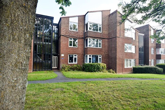 2 Bedroom Flat For Sale In Downton Court, Deercote, Telford, TF3