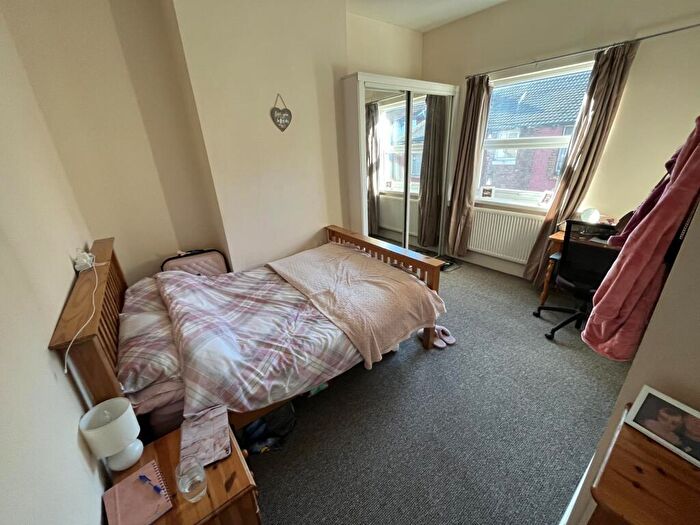 4 Bedroom House To Rent In Esher Road, Liverpool, L6