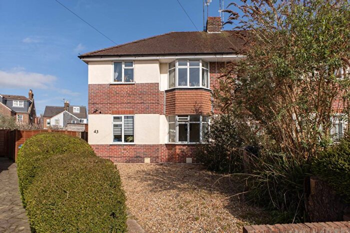 2 Bedroom Maisonette To Rent In Spencers Road, Horsham, RH12