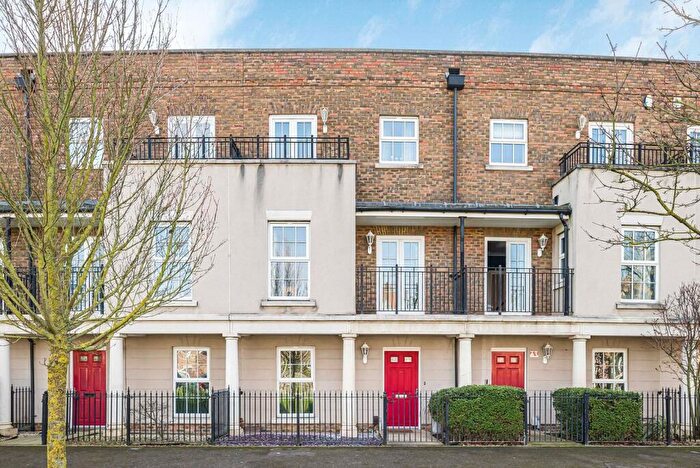 3 Bedroom Terraced House To Rent In Liverymen Walk, Greenhithe, Kent, DA9