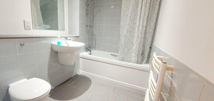 2 Bedroom Apartment To Rent In Golate Court, Westgate Street, CF10