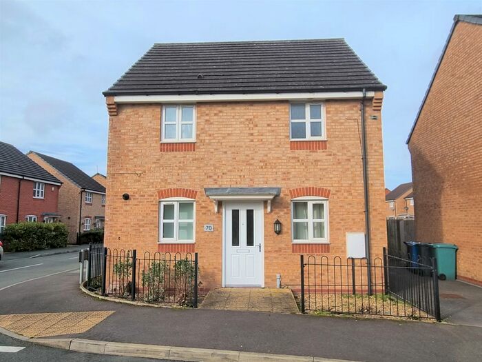 3 Bedroom Detached House To Rent In Shillingford Road, Manchester, M18