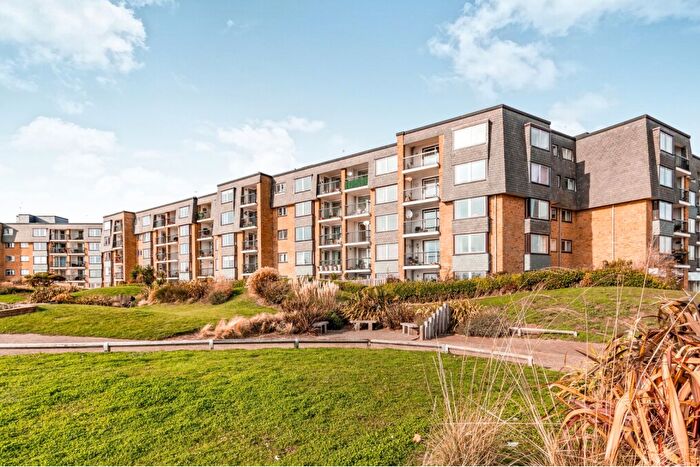 2 Bedroom Flat To Rent In Mountbatten Court, Belmont Street, Bognor Regis, PO21