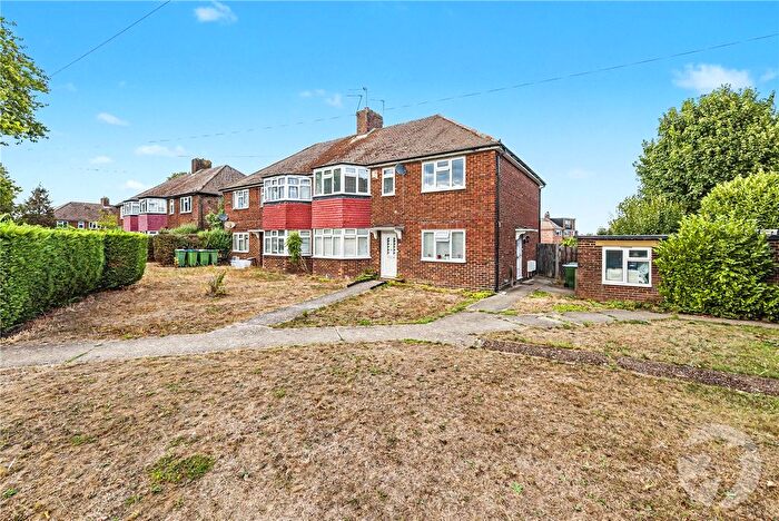 2 Bedroom Maisonette For Sale In Princes Close, Sidcup, Kent, DA14