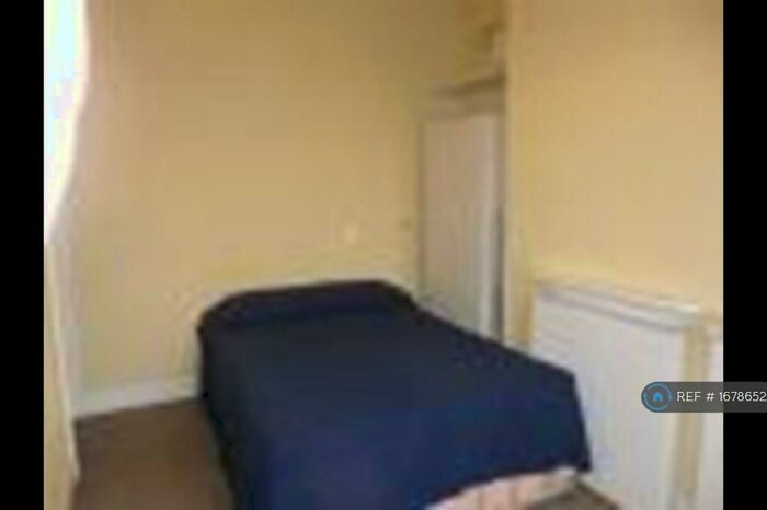1 Bedroom Flat To Rent In Tong Street, Bradford, BD4