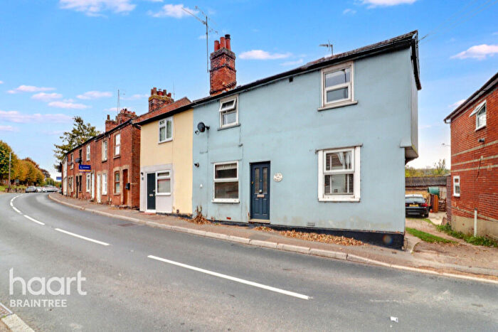 3 Bedroom Semi-Detached House To Rent In Hedingham Road, Halstead, CO9