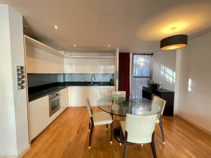 2 Bedroom Flat For Sale In Munkenbeck Building, Hermitage Street, London, W2