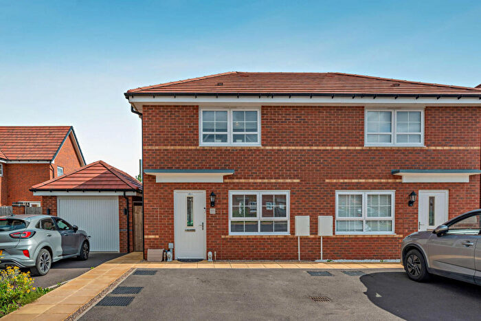 2 Bedroom Semi-Detached House For Sale In Austen Drive, Tamworth, Staffordshire, B78