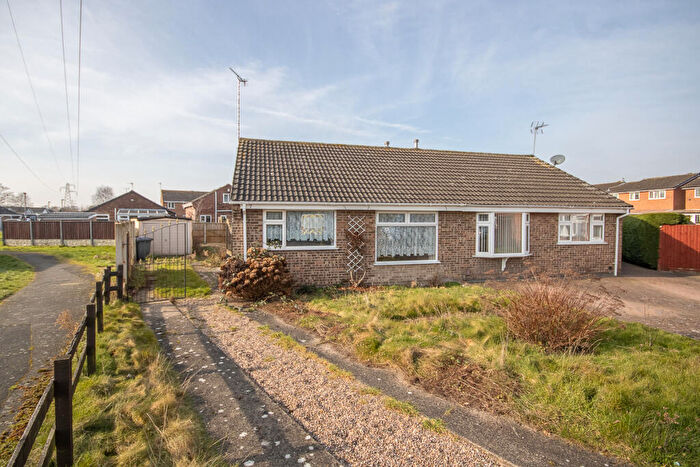 2 Bedroom Semi-Detached Bungalow For Sale In Melfort Close, Sinfin, DE24