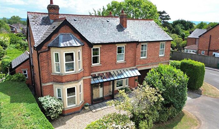 5 Bedroom Detached House For Sale In Oxstalls Lane, Longlevens, Gloucester, GL2
