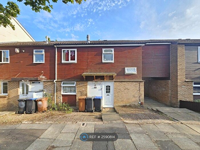 4 Bedroom Terraced House To Rent In Arbour View Court, Northampton, NN3