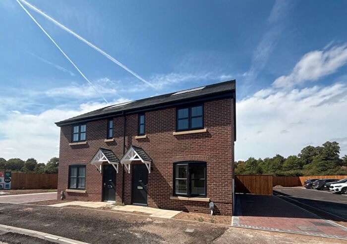 3 Bedroom Semi-detached House To Rent In Firecrest Road, Branton, Doncaster, DN3