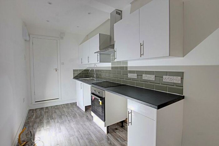 1 Bedroom Maisonette To Rent In Lymore Gardens, Bath, BA2