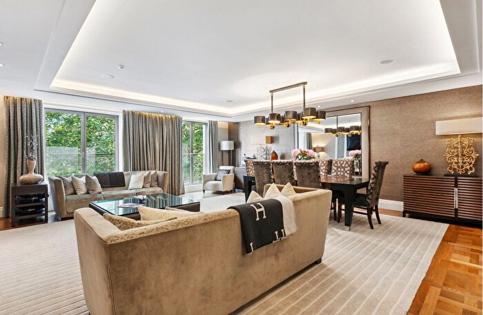 3 Bedroom Flat To Rent In Ebury Square, London, SW1W