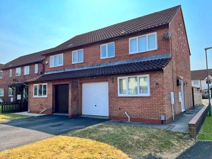 3 Bedroom Semi-Detached House To Rent In Clos Leighton Davies, Gowerton, Swansea, SA4