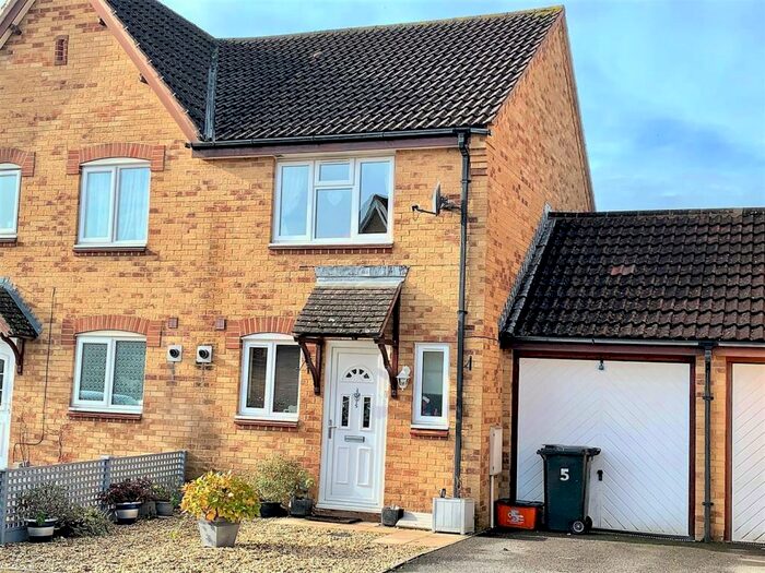 2 Bedroom Semi-Detached House To Rent In Abbey Meads, SN25