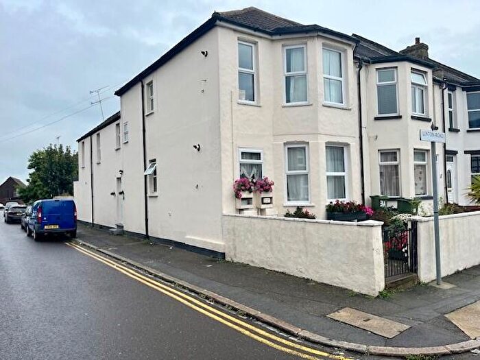 1 Bedroom Apartment To Rent In Linton Road, Shoeburyness, SS3