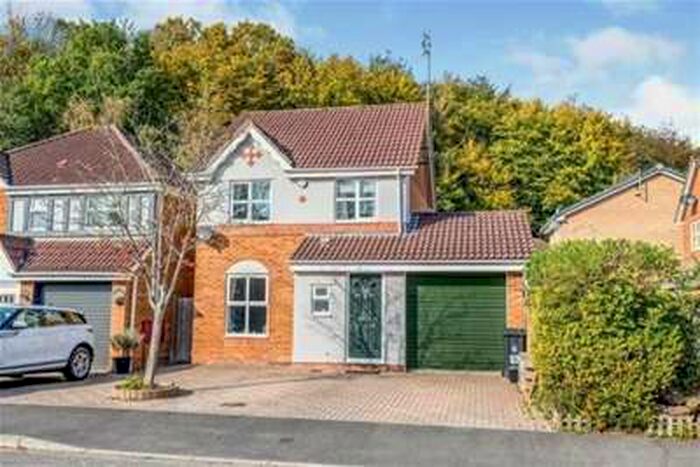 3 Bedroom House To Rent In 92 Robertson Drive, St. Annes, BS4