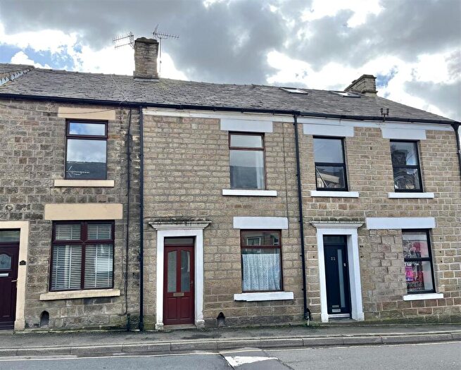 2 Bedroom Terraced House For Sale In Station Road, Hadfield, Glossop, SK13