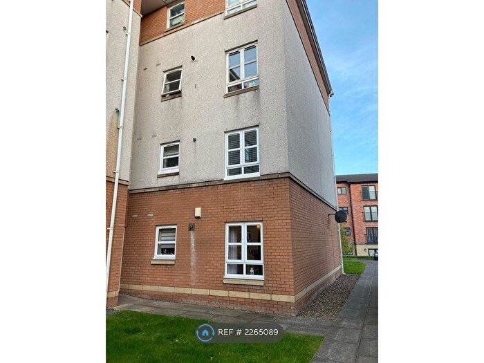 2 Bedroom Flat To Rent In Old Castle Gardens, Glasgow, G44