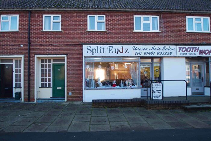 3 Bedroom Flat To Rent In Wallingford, OX10