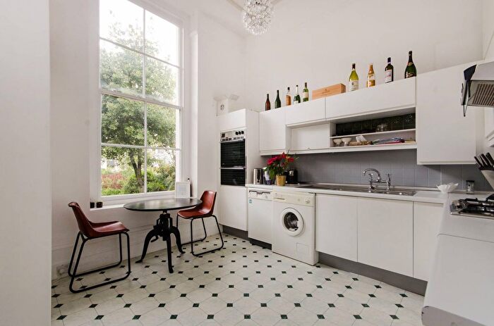 1 Bedroom Flat To Rent In Old Brompton Road, South Kensington, London, SW5