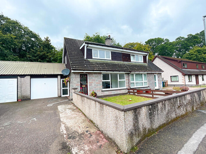 3 Bedroom Semi-Detached House For Sale In Raigmore Avenue, Inverness, IV2