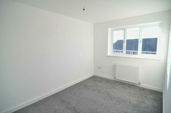 2 Bedroom Apartment To Rent In Collier Place, Mapplewell, S75