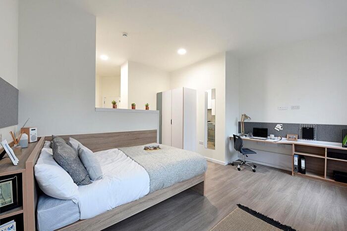 Studio To Rent In St. James Road, Glasgow, G4