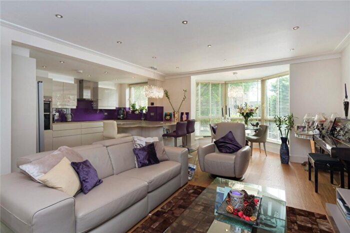 2 Bedroom Apartment To Rent In Queens Terrace, St John's Wood, London, NW8