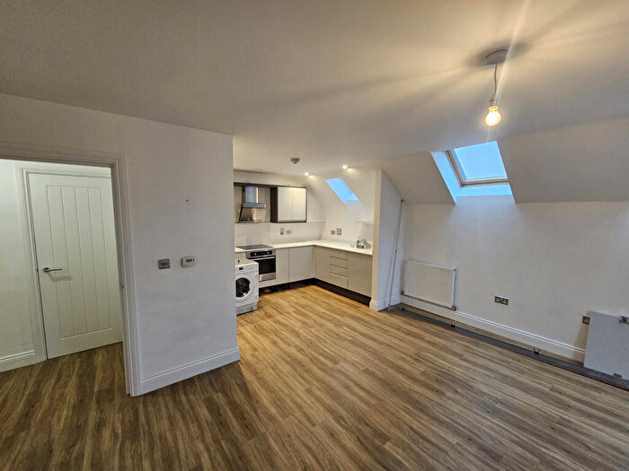 1 Bedroom Flat To Rent In South Road, Luton, LU1