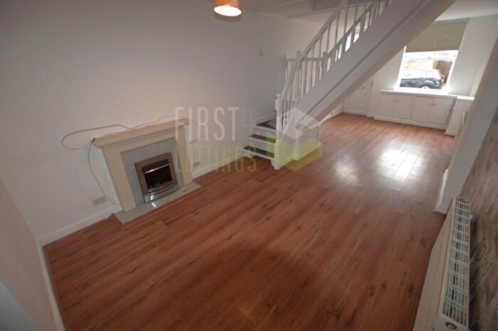 3 Bedroom Terraced House To Rent In Station Street, South Wigston, LE18