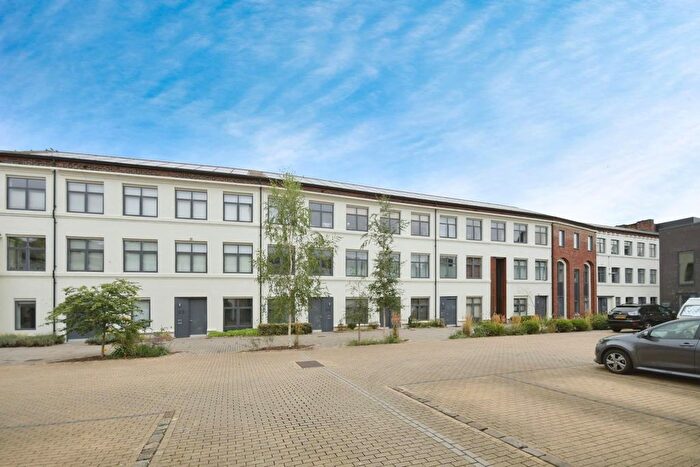 2 Bedroom Maisonette For Sale In Birch Landing, Horseman Square, S3
