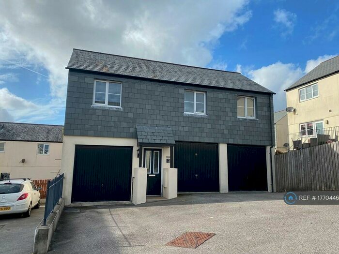 2 Bedroom Flat To Rent In Hammer Drive, St Austell, PL25