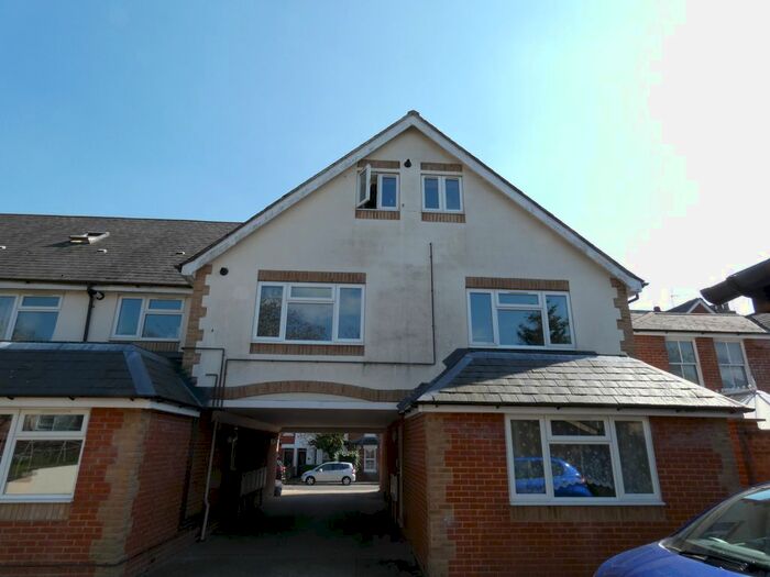 1 Bedroom Flat To Rent In Tedbury Court, Soper Grove, Basingstoke, RG21