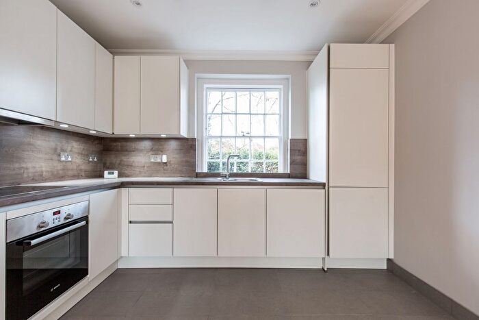 2 Bedroom Flat To Rent In Thornbury Road, Osterley, Isleworth, TW7