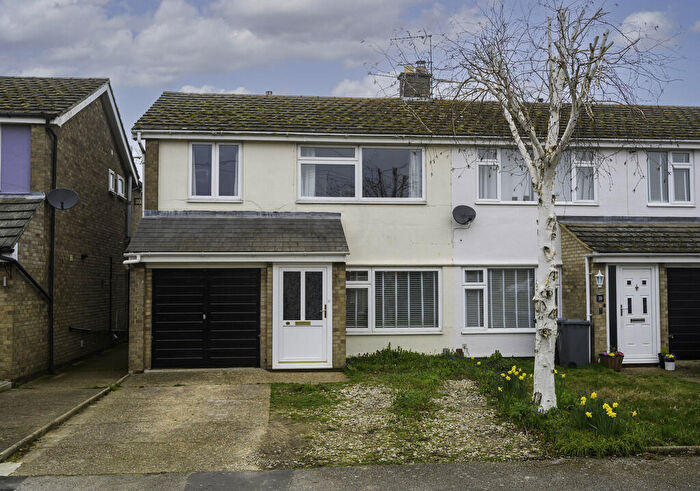 3 Bedroom End Of Terrace House For Sale In Mill Close, Trimley St. Martin, IP11