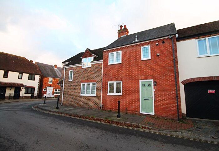 2 Bedroom Terraced House To Rent In Kings Terrace, Emsworth., PO10