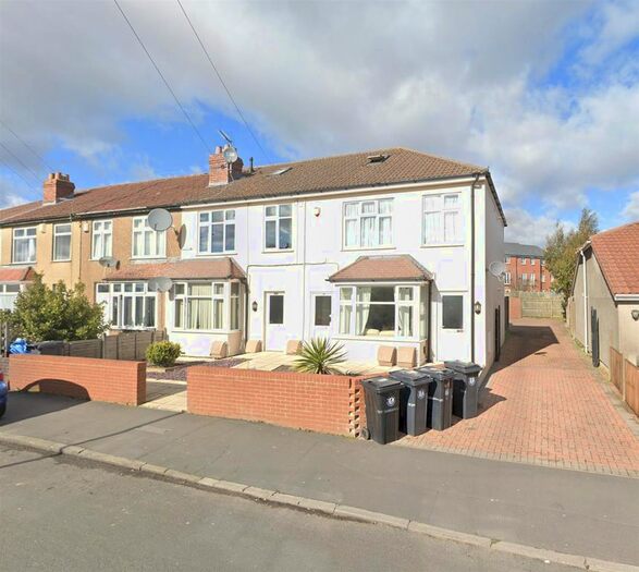 2 Bedroom Flat To Rent In Toronto Road, Horfield, Bristol, BS7