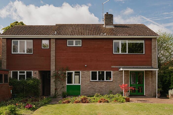 4 Bedroom Detached House For Sale In The Holdings, The Ryde, Hatfield, Hertfordshire, AL9